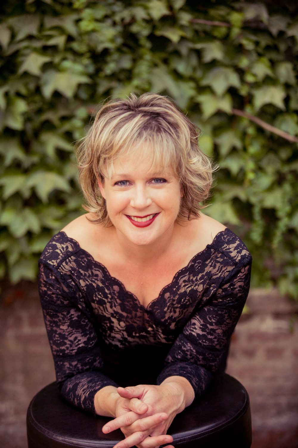 Portrait of Chérie L. Hughes, soprano